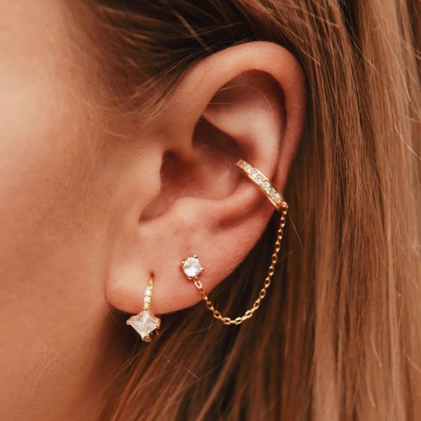 PB_LOVILION_22A_CLAIRE_CLOSEUP