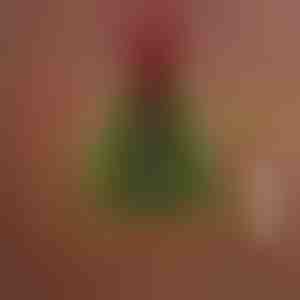 Roku darbs Ziemassvētku eglītes virtene | TREEWREATH